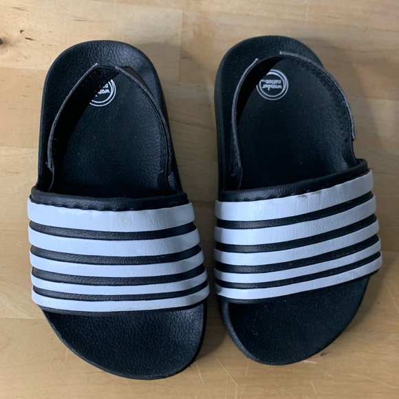 Wonder nation sandals - Picture 1 of 5